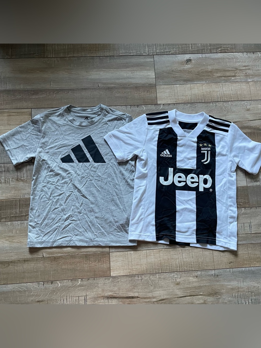 Adidas Kids Youth XS 7 Bundle Juventus Jersey Gray Logo Tee Shirt Climalite